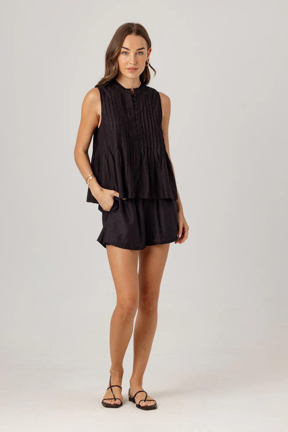 COTTON SILK FULLER SHORT
