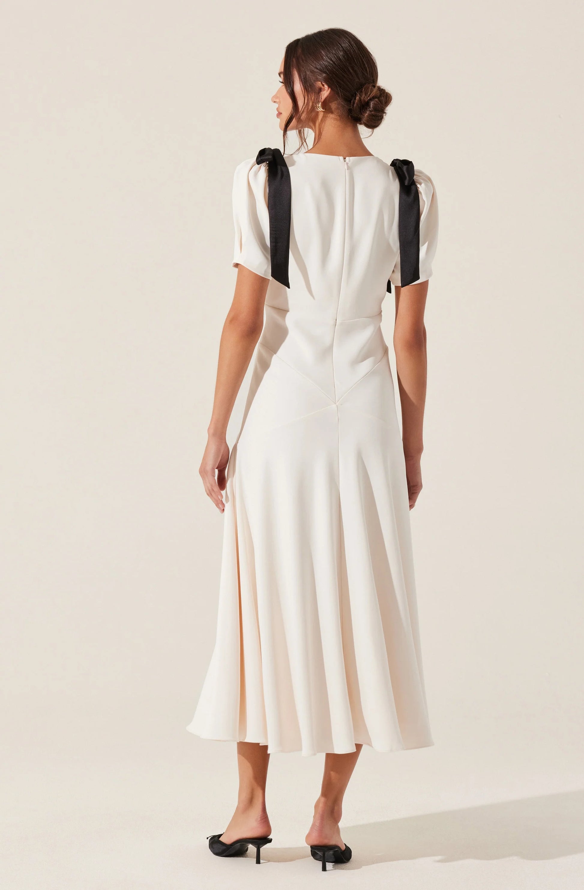 Ciela Bow Sleeve Dress – OLIVIA RAE