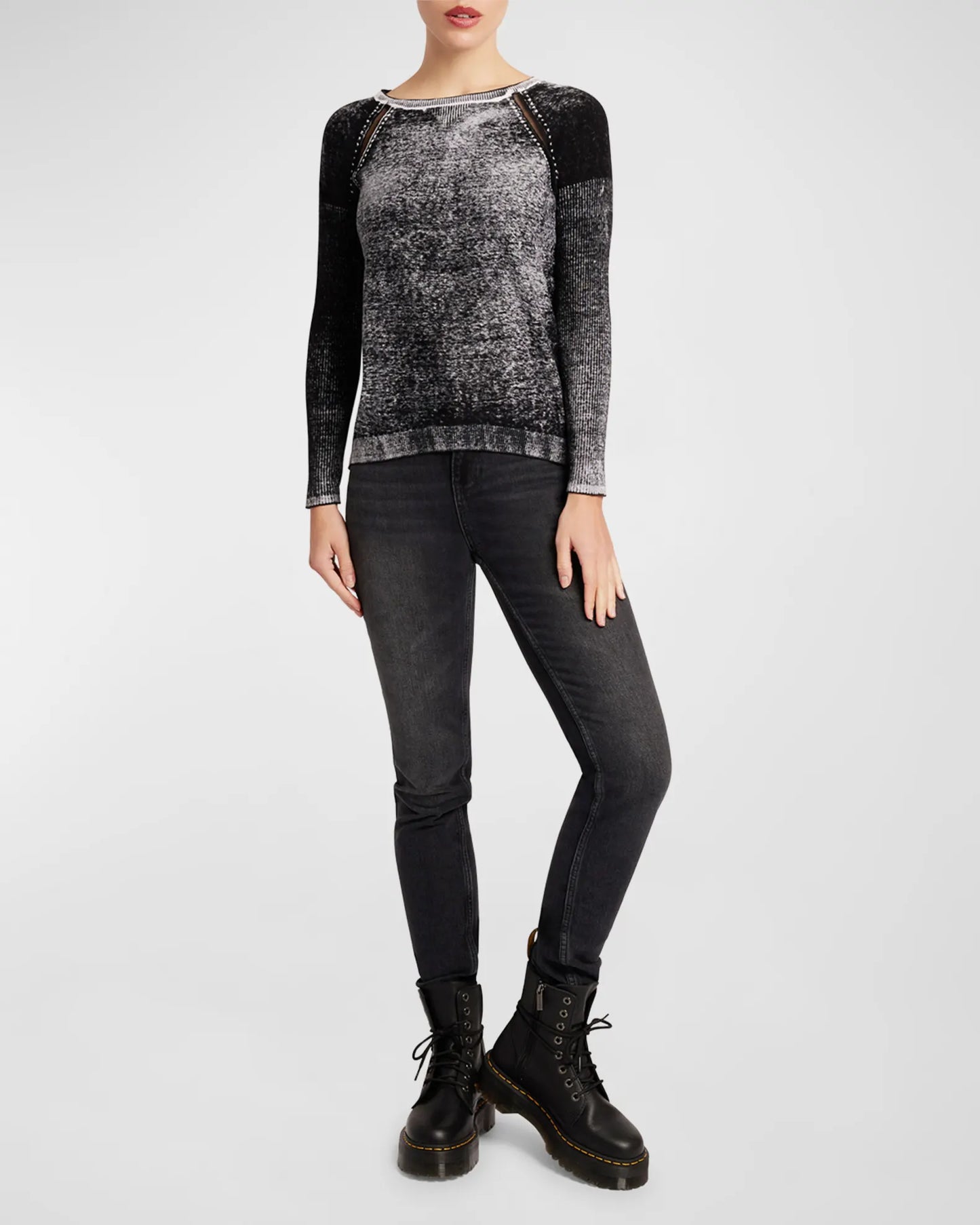 Huntress Boyfriend Sweater - Black